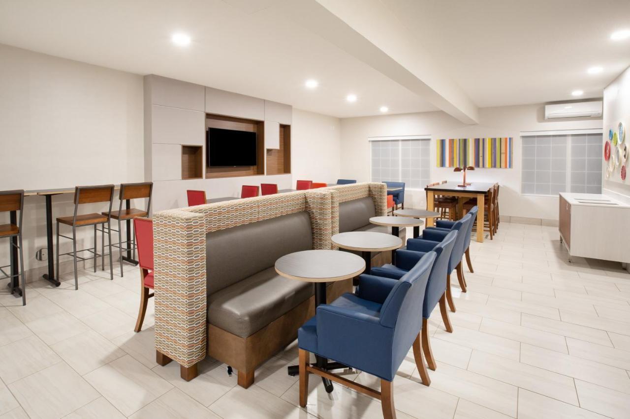 Holiday Inn Express & Suites Lincoln City By Ihg Eksteriør billede
